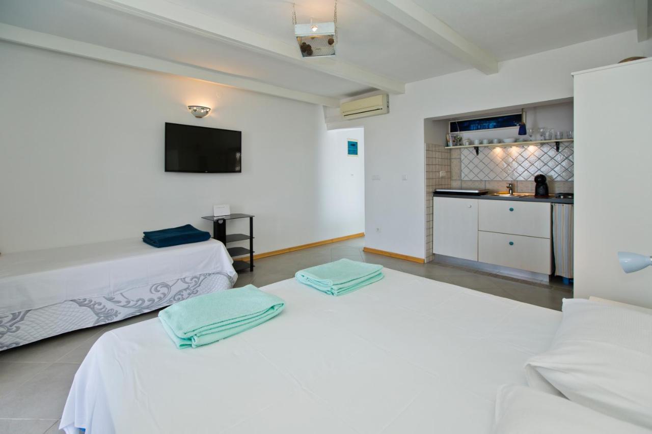 Rino Apartment ฮวาร์ ภายนอก รูปภาพ