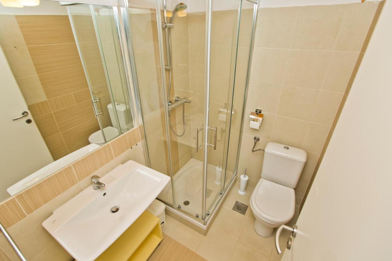 Rino Apartment ฮวาร์ ภายนอก รูปภาพ