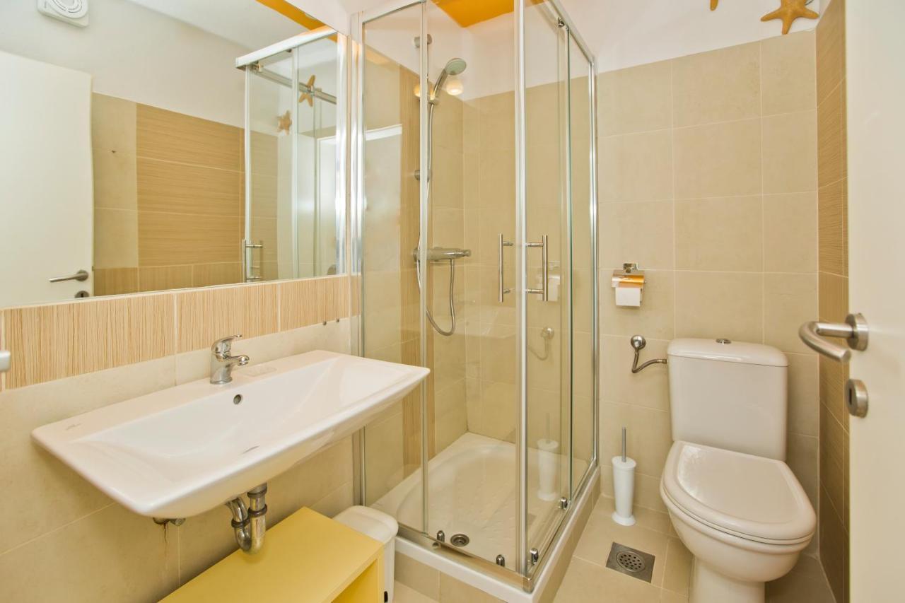 Rino Apartment ฮวาร์ ภายนอก รูปภาพ